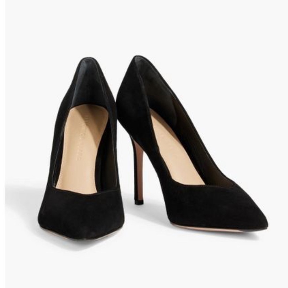 Veronica Beard Lisa pump! Very comfortable heels!